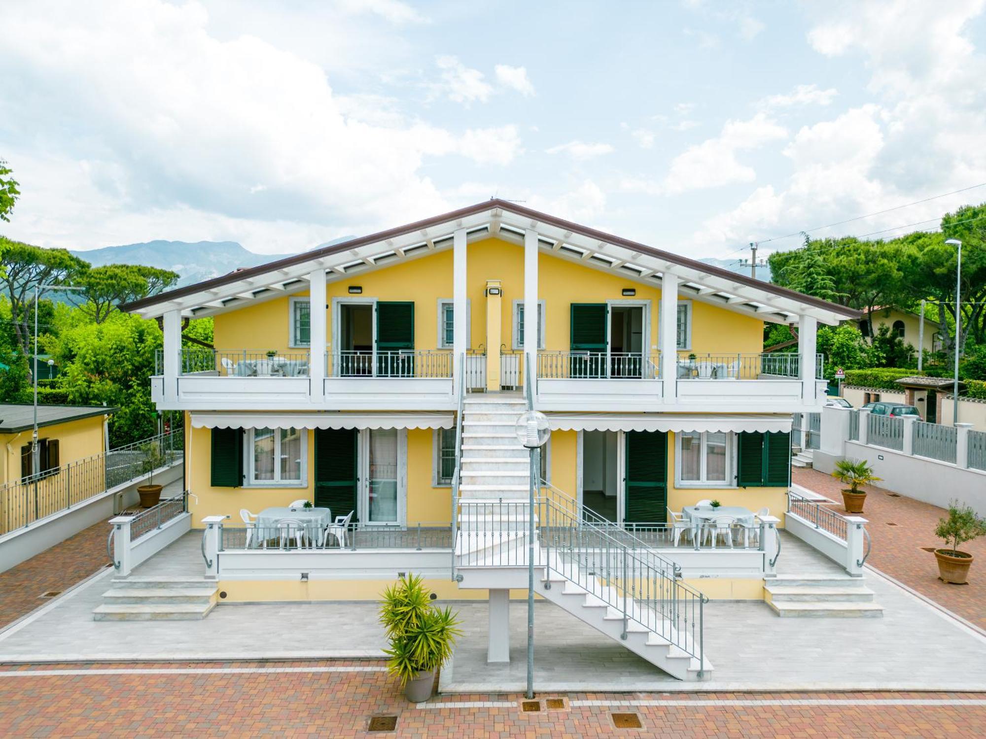Camping Apuano Marina di Massa Exterior photo