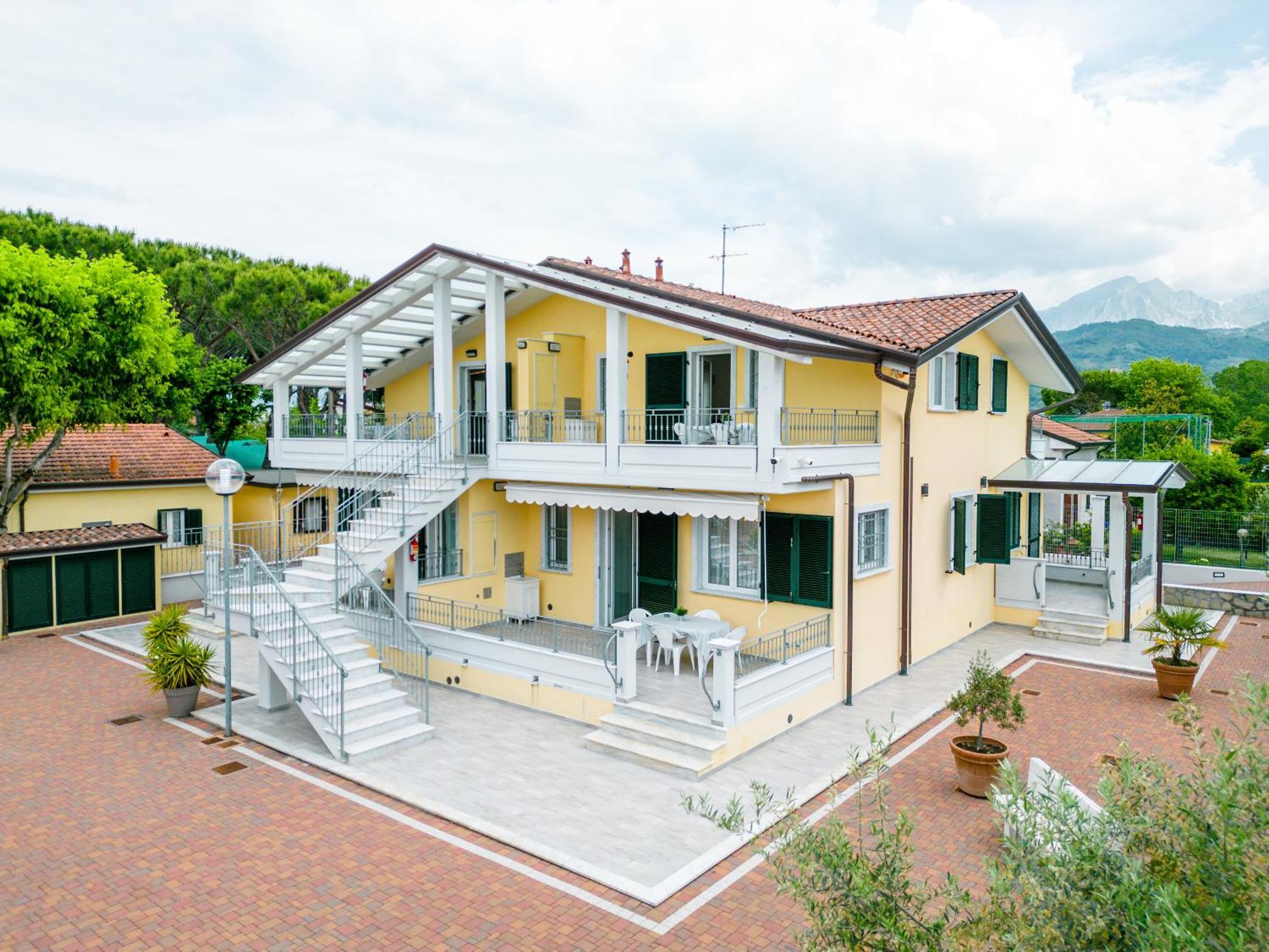 Camping Apuano Marina di Massa Exterior photo